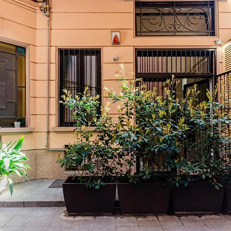 Lejlighed 3 Piani Con Jacuzzi Inclusa In Centro *