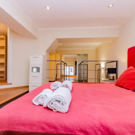 3 Piani Con Jacuzzi Inclusa In Centro Milano